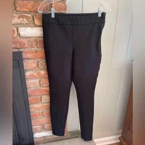 A New Day black high rise skinny dress pants. Women’s size Medium.